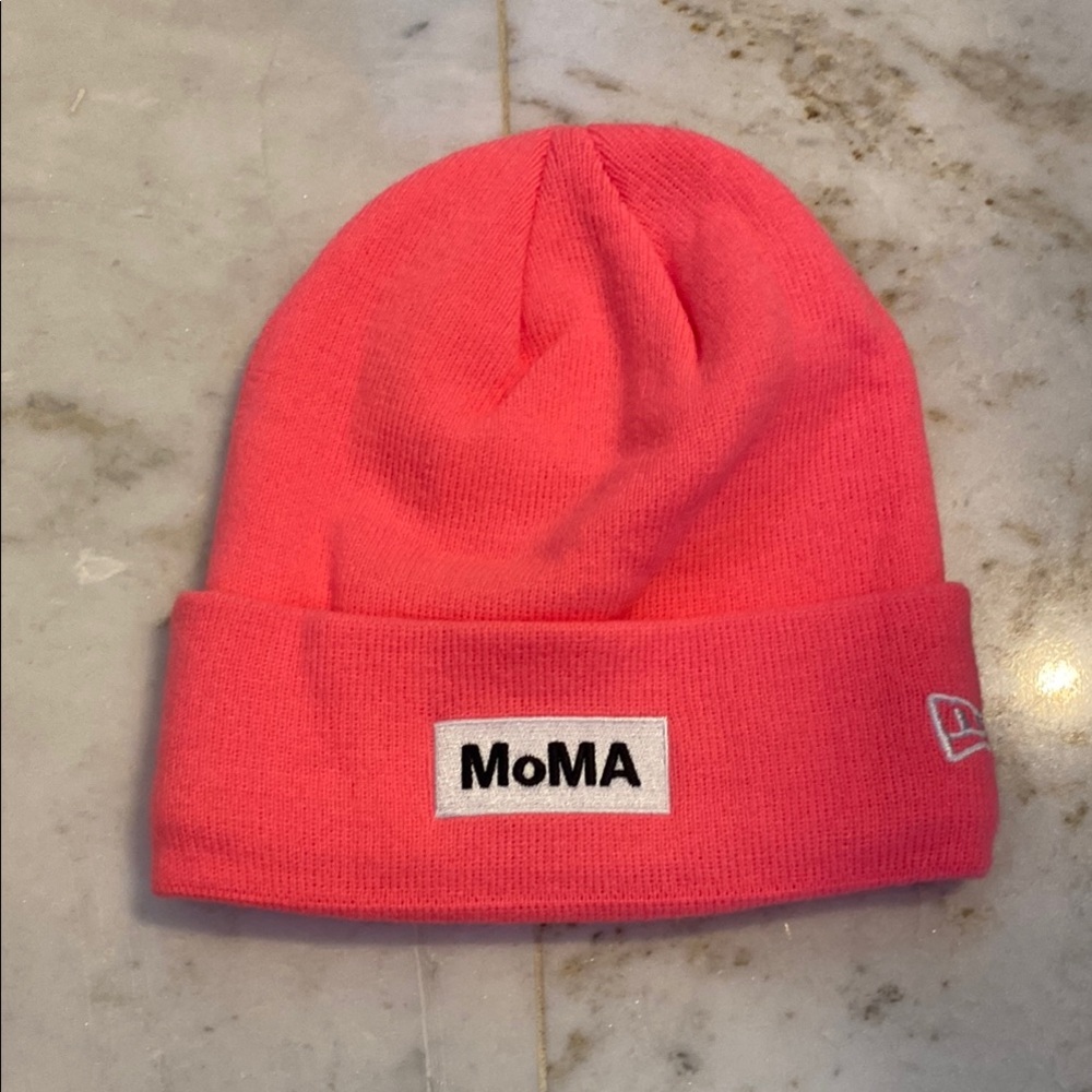 MoMA Vibrant color beanie